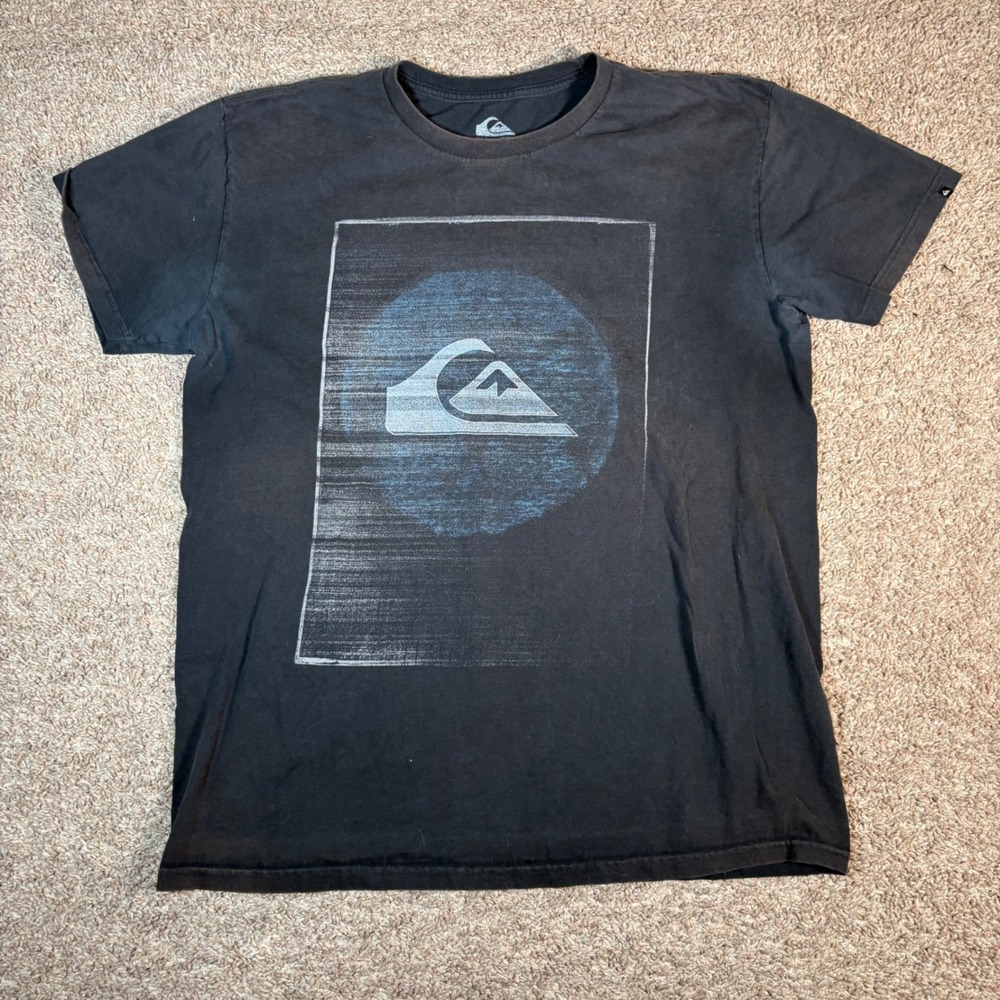 Quiksilver Graphic T-Shirt Men's XL Surf Skate Y2K Logo‎ Fade Black Tee